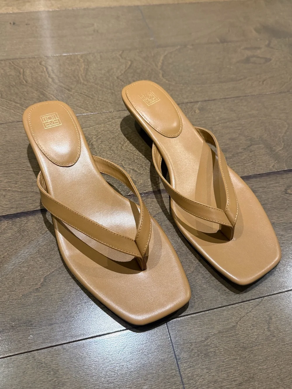Toteme Leather heeled flip flops - Picture 2 of 7